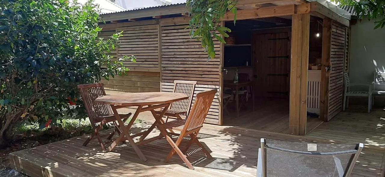 Villa Complexe L'Anjou Creole 3 Etoiles Piscine St Anne Douville