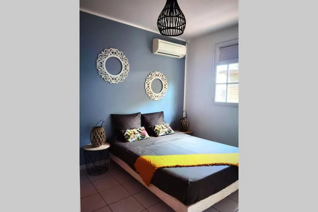 Complexe L'Anjou Creole 3 Etoiles Piscine St Anne Douville 0*,
